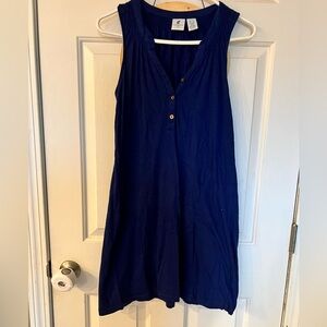 Light weight dress 5/25$